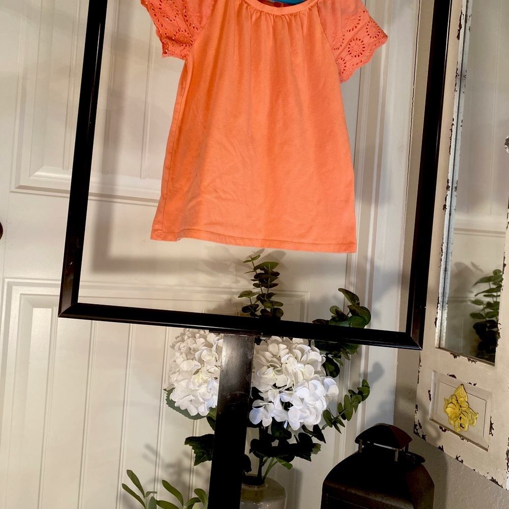 Corral Blouse with embroidery on the sleeves